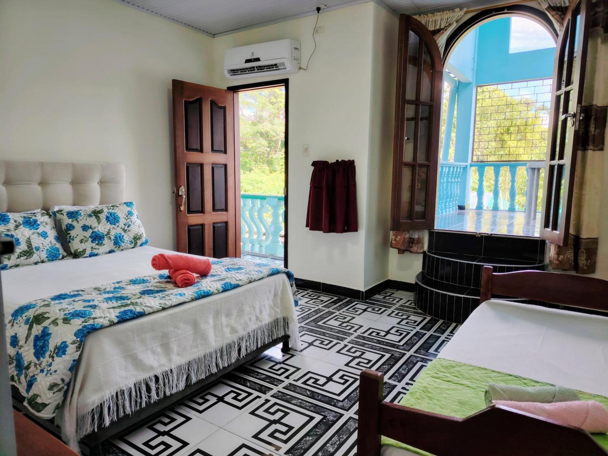 Hotel Alto Amazonas Leticia Exterior photo